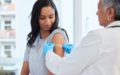 Why It’s Important to Get Vaccines During Cold and Flu Season